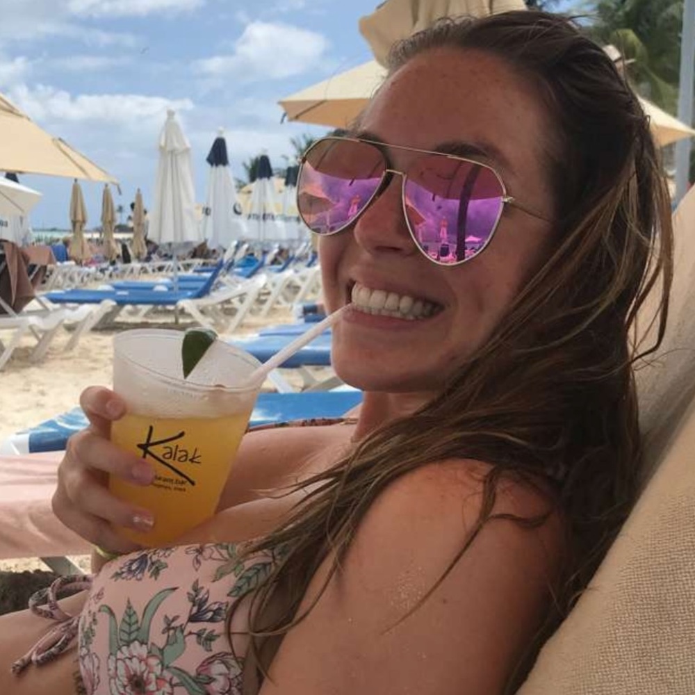 Meet your Posher, Isabel